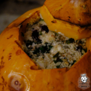 gefüllter Bulgur-Kürbis gefüllter Bulgur-Kürbis